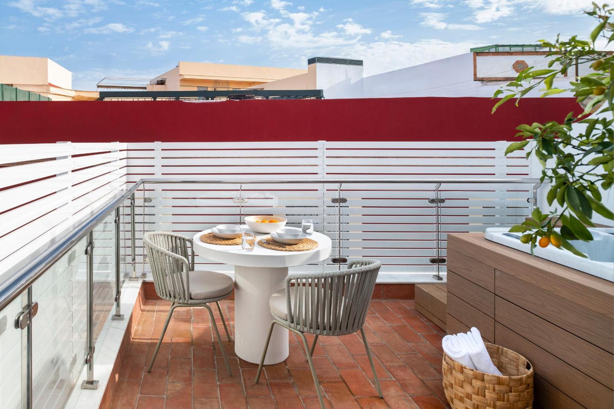 Magno Apartments Santa Clara - Private Terraces With Jacuzzi Seville Luaran gambar