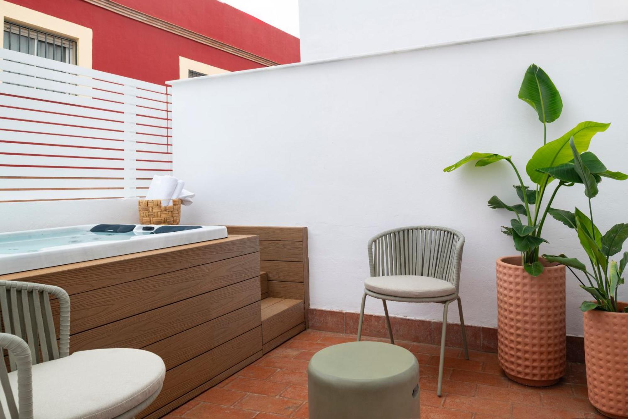 Magno Apartments Santa Clara - Private Terraces With Jacuzzi Seville Luaran gambar