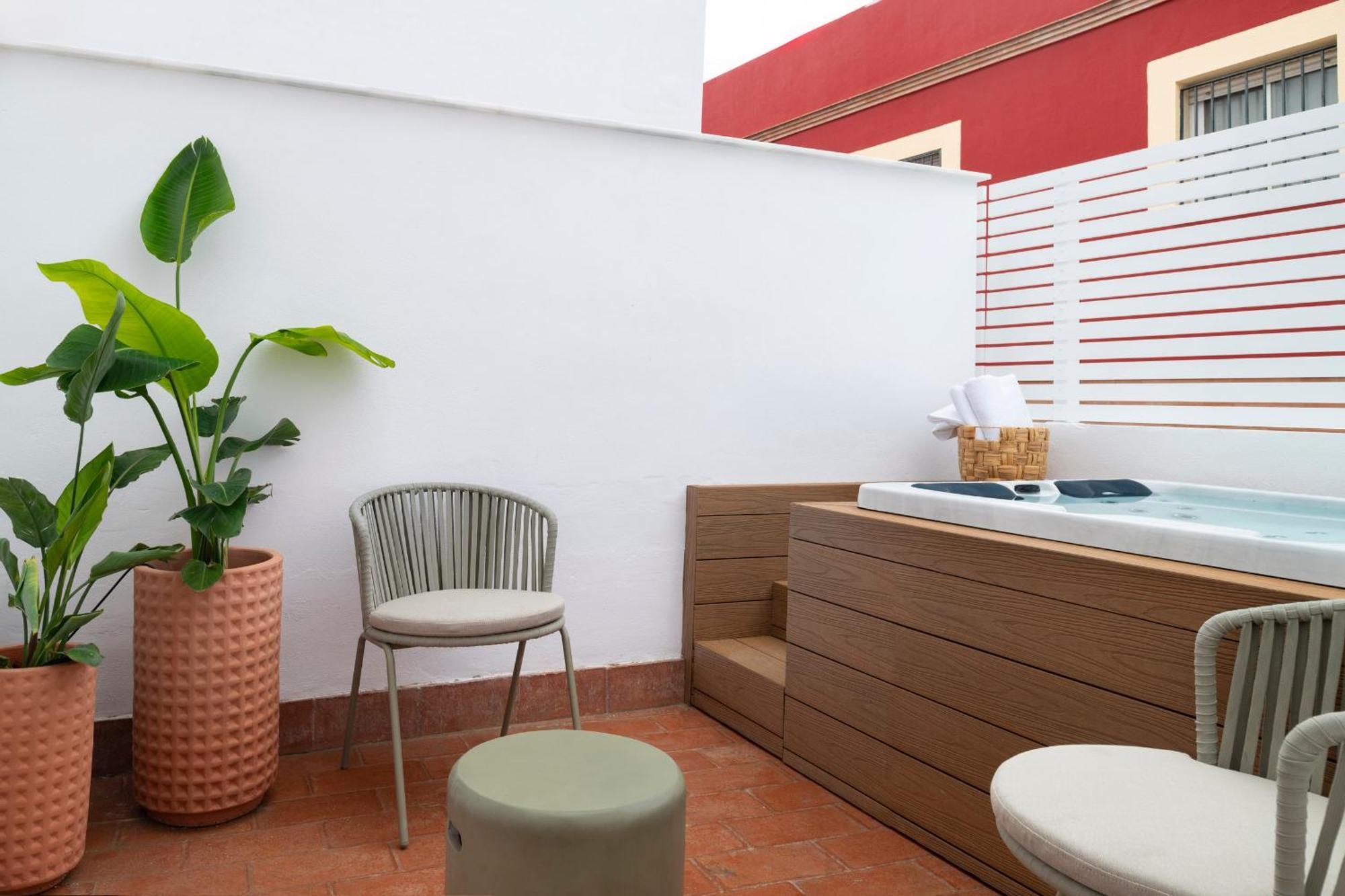 Magno Apartments Santa Clara - Private Terraces With Jacuzzi Seville Luaran gambar